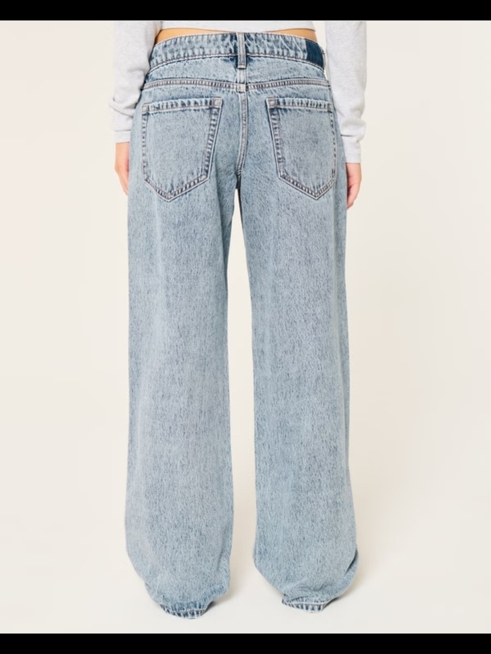 Low-Rise Baggy Blue Wide Leg Women’s Jeans - Picture 2 of 5